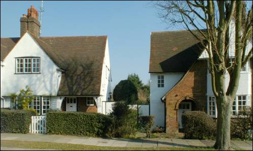 038-40 Erskine Hill